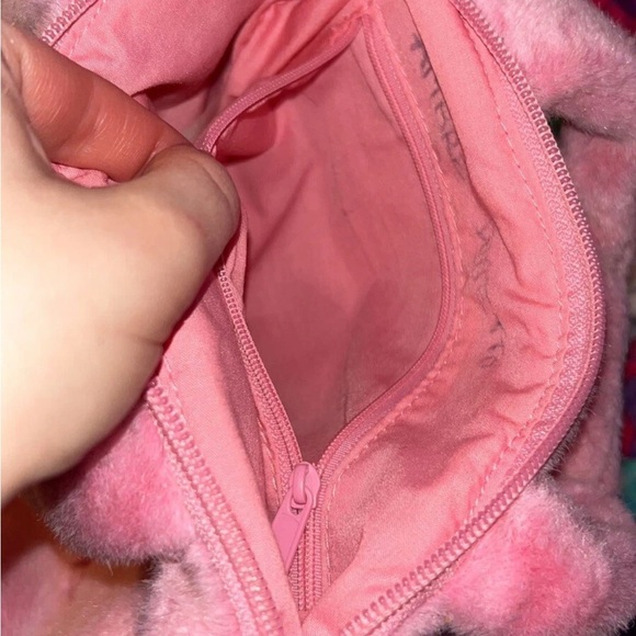 Hello Kitty Sanrio Pink Heart Faux Fur Plush Bag Purse - Picture 8 of 10